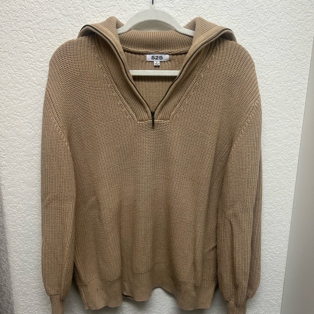525 America Women's V-Neck Tan Sweater